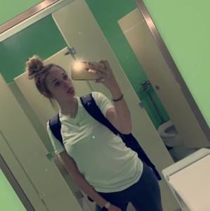 Meet your Posher, Caitlyn